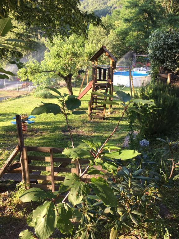 Agriturismo La Taverna Del Nonno Borzonasca Ngoại thất bức ảnh