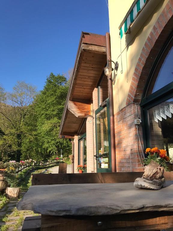 Agriturismo La Taverna Del Nonno Borzonasca Ngoại thất bức ảnh